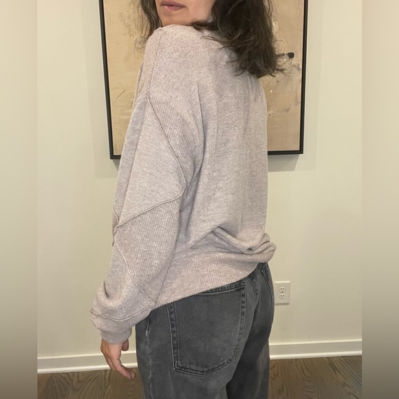 Sweater - Picture 6 of 11